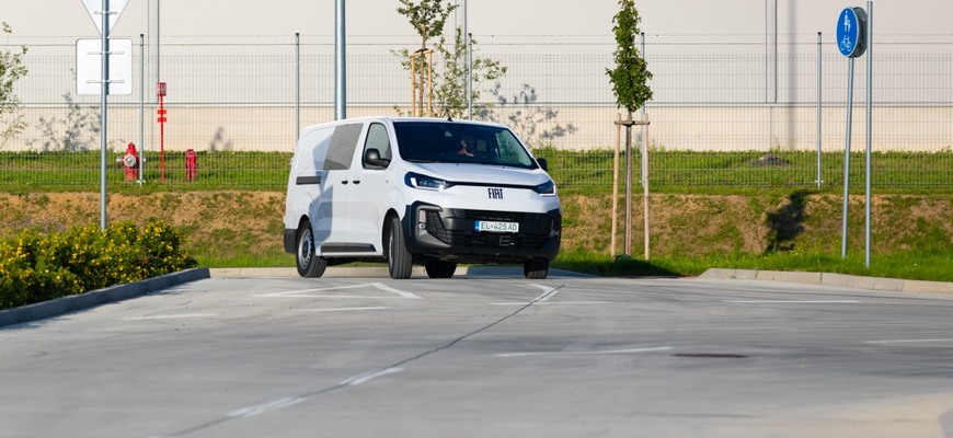 Test Fiat e-Scudo crew cab L3 - každodenný pracant, ktorý odvezie skoro tonu