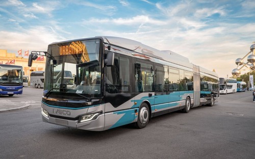 IVECO URBANWAY Hybrid 2 získal ocenenia TOP TRANSPORT na Slovensku aj Česku