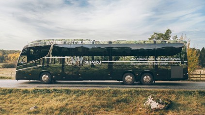 Riešením je autobus na zemný plyn. Scania postavila pre Švédov diaľkový špeciál na LNG