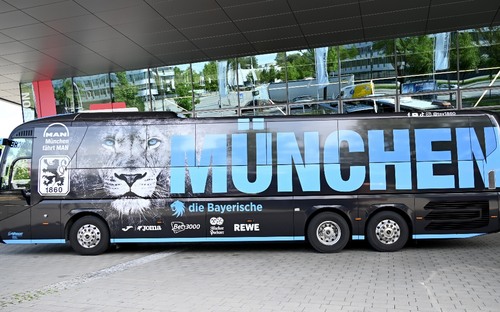 Mníchovskí futbalisti dostali špeciálny autobus. Luxusný MAN Lionˈs Coach nemá obdoby
