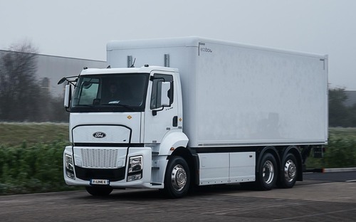 Ford F-Line E: Elektrický nákladiak má až 530 koní a dojazd do 300 km