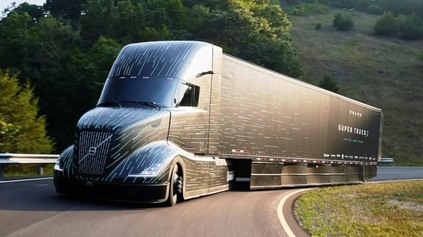 KAMIÓN SO SPOTREBOU VEĽKÉHO SUV? VOLVO SUPERTRUCK 2 S 11-LITROVÝM MOTOROM DOKAZUJE, ŽE TO IDE