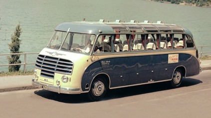 Setra S8 znamenala revolúciu v stavbe autobusov. Jej karoséria odštartovala trend trvajúci dodnes