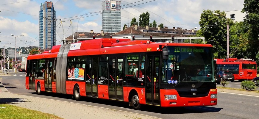 Klíma v autobuse nefunguje? Na odpadnutie! Čo sa deje v MHD?