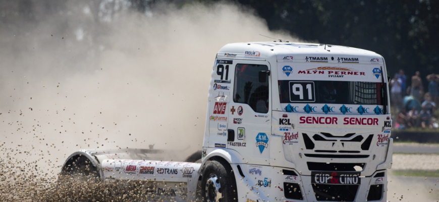 Tento víkend je na SlovakiaRingu OMV MaxxMotion Truck race