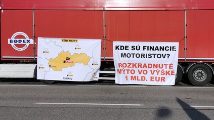 PENIAZE Z MÝTA PATRIA DO INFRAŠTRUKTÚRY A NIE OLIGARCHOM. ŠÉF UNAS AVIZUJE ĎALŠÍ PROTEST