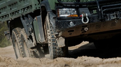 SCANIA DODÁ ARMÁDE AUTÁ ZA NIEKOĽKO STOVIEK MILIÓNOV EUR. OD ŤAHAČOV, CEZ VALNÍKY AŽ PO ŽERIAVY