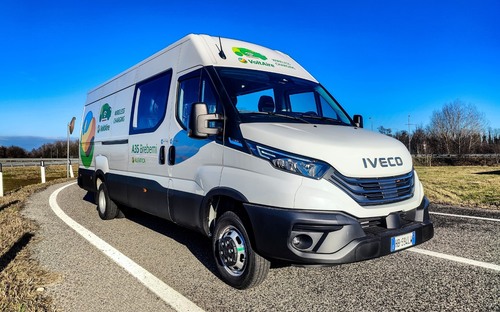 Iveco eDaily bude mať integrované bezdrôtové nabíjanie počas jazdy