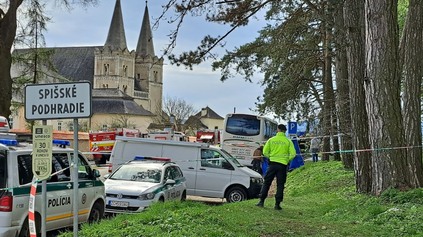 TRAGICKÁ NEHODA AUTOBUSU: NEPOUŽIL RUČNÚ BRZDU? AKÝ JE DÔVOD ÚMRTIA MLADÝCH NA VÝCHODE?