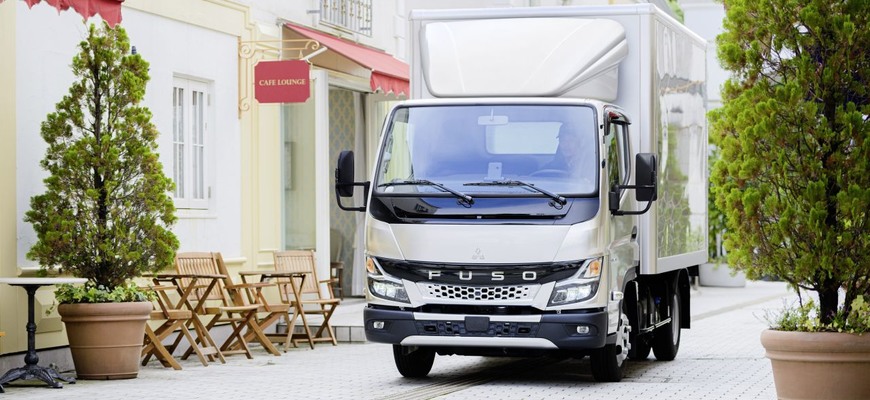 Mitsubishi Fuso prepracovalo model Canter. Má nový dizajn i bezpečnostné systémy