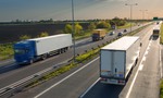 Zákaz naftových nákladných áut v EÚ príde najskôr v roku 2040. Uvádza to návrh Európskej komisie