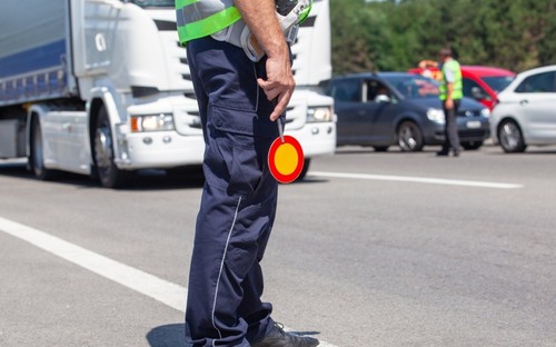 Zákaz pre kamióny na časti A2 v Nemecku: Kolóny sa nesmú obchádzať dedinami