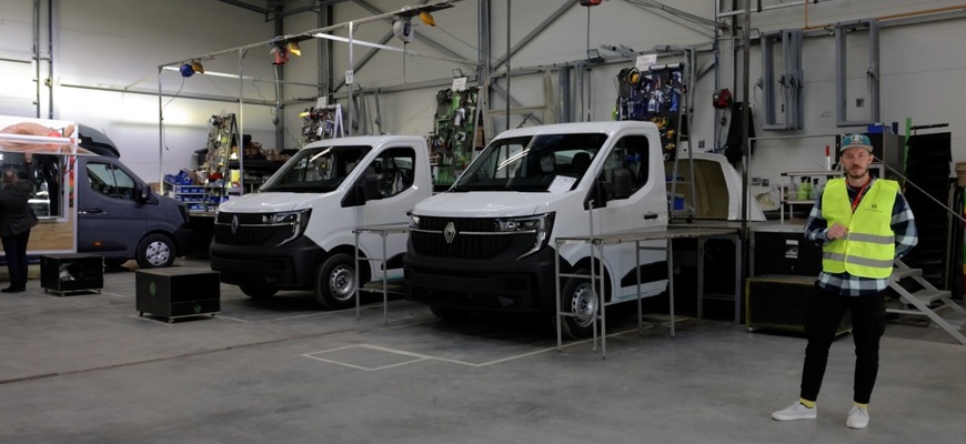 Prestavby úžitkových Renaultov v továrni Moto Wektor v Poľsku