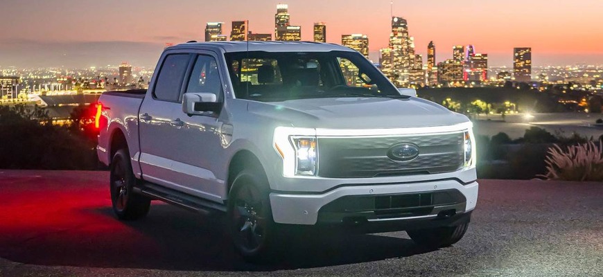 Ford má plán, ako zmení elektrický Ford F-150 Lightning. Ten aktuálny skoro nikto ho nechce