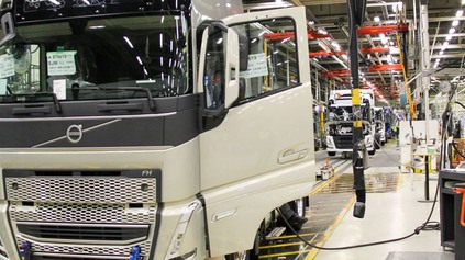 Volvo Trucks rozbieha výrobu nových a modernizovaných modelov FMX, FM, FH a FH16