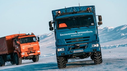 Rusi používajú v Arktíde autonómne autá. Nákladné Kamazy tu vozia náklad na trase dlhej 140 km