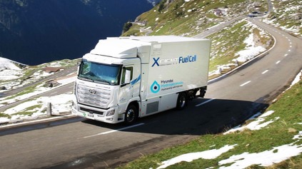 Flotila vodíkových nákladných áut Hyundai Xcient má za sebou prvý milión kilometrov