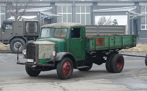 Tatra 27b: Vzácna vojnová trojtonka na drevoplyn ide po 85 rokoch do múzea