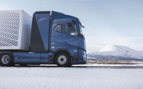 Vodíkové Volvo FH už testujú na v premávke. Chcú zachovať silu dieselu a znížiť emisie