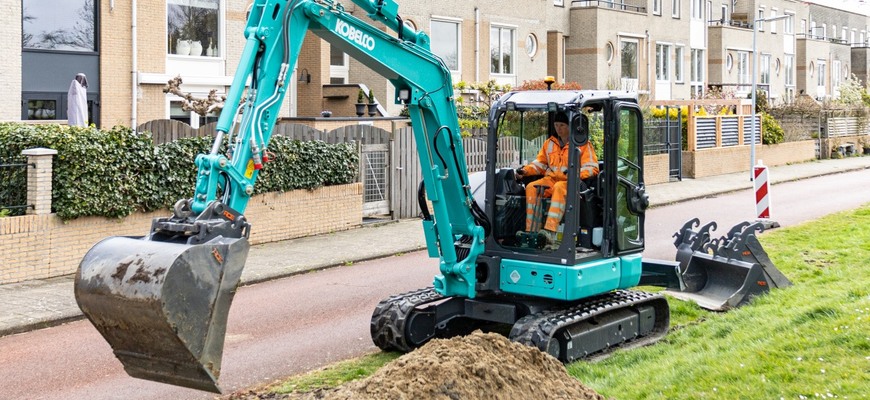 Výkon, presnosť a komfort v kompaktnom balení - báger Kobelco SK58SRX-7
