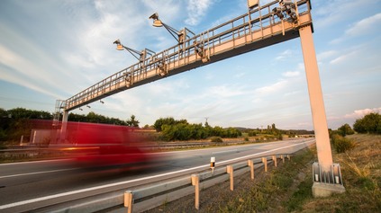 MÝTO NA SLOVENSKU: ŠTÁT PLATÍ ZA SYSTÉM, KTORÝ UŽ DÁVNO MOHOL VLASTNIŤ