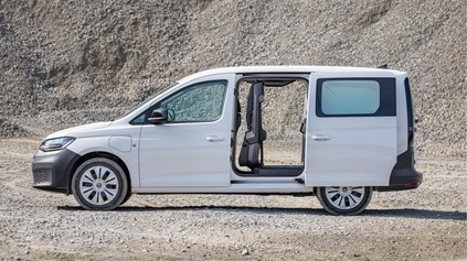 VOLKSWAGEN CADDY FLEXCAB PRICHÁDZA SO ŠIKOVNÝM TRIKOM. TOTO SA V PRAXI MÔŽE ZÍSŤ