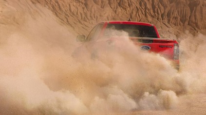 FORD RANGER RAPTOR KLOPE NA DVERE: DVOJLITROVÝ DIESEL MÁ NAHRADIŤ BENZÍNOVÝ ŠESŤVALEC