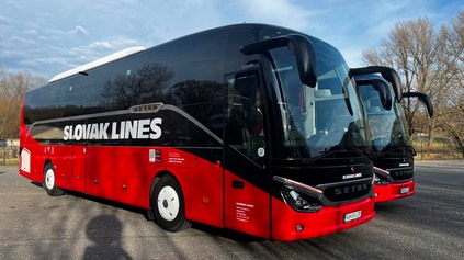 SLOVAK LINES PREVZAL POSLEDNÉ AUTOBUSY SETRA COMFORTCLASS S 515 HD. ODVEZÚ 10 KUBÍKOV BATOŽINY