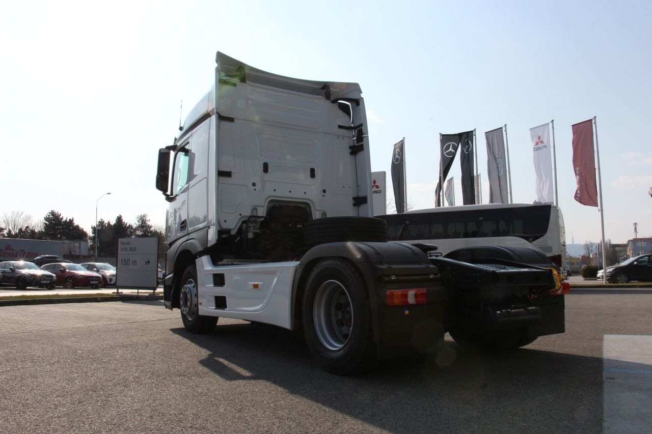 Mercedes Actros F