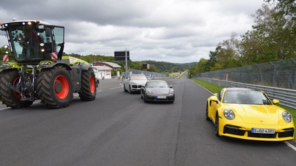 TRAKTOR S VÝKONOM 530 KONÍ VYRAZIL NA OKRUH NÜRBURGRING. TIPNETE SI JEHO ČAS?