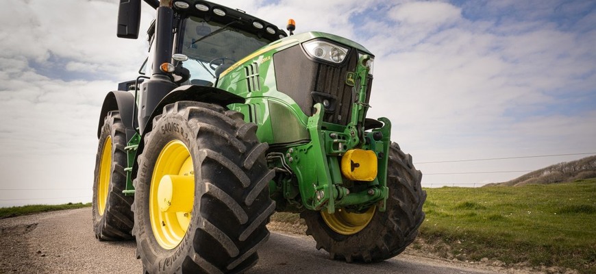 Continental bude dodávať ďalšie nové pneumatiky traktorom John Deere v rámci prvovýroby