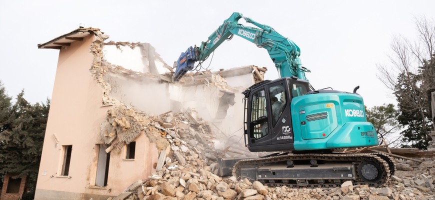 Kobelco SK140SRLC-7: najvyššia úroveň výkonu a precíznosti v triede 14 ton