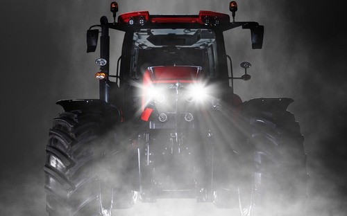Nový Zetor radu 6 chce získať titul Tractor of the Year (TOTY). Čakajú ho skúšky