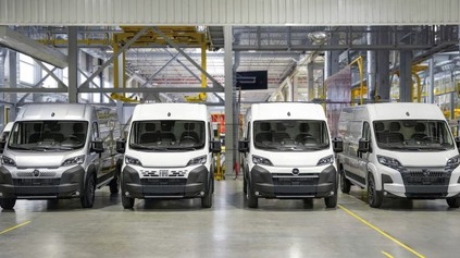 STELLANTIS UPRAVIL NAFTOVÉ MOTORY NA BIONAFTU. PRI TANKOVACOM HRDLE JE ŠPECIÁLNE OZNAČENIE