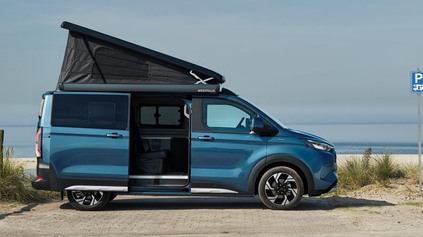 OBYTNÝ FORD TRANSIT CUSTOM NUGGET ÚTOČÍ SLOVENSKOU CENOU OD 63 400 EUR. PRIŠLI DVE VÝBAVY