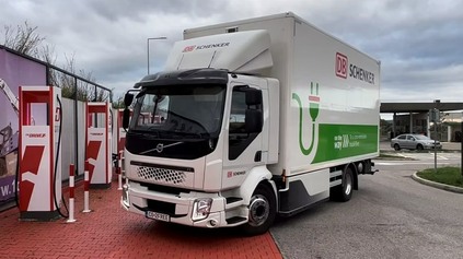 Volvo FL Electric poslali z Bratislavy do Košíc. Vzalo si 323 kWh, cestou museli 3-krát dobíjať