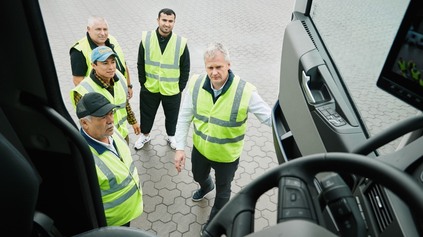 NEDOSTATOK PROFESIONÁLNYCH VODIČOV: EURÓPSKEMU PRIEMYSLU HROZÍ KRÍZA