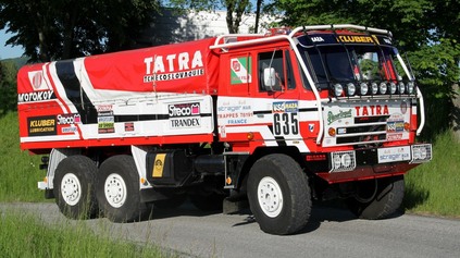 Dakarská legenda ide medzi ľudí. Kahánkovu súťažnú Tatru 6x6 môžete naživo vidieť v Sosnovej