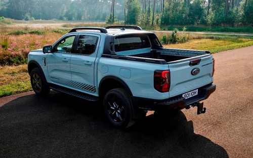 Ford posiela plug-in hybridný Ranger PHEV na slovenský trh. Chce zaň to isté, čo za diesel V6