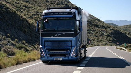 VOLVO ODPOVEDÁ NA OTÁZKY O VODÍKU. AJ TO, KEDY JE VÝHODNEJŠIE JEHO PRIAME SPAĽOVANIE