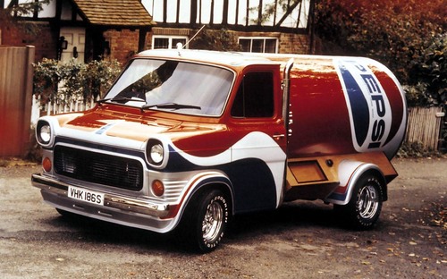Ford oslavuje narodeniny modelu Transit. Pripomína zaujímavé čísla