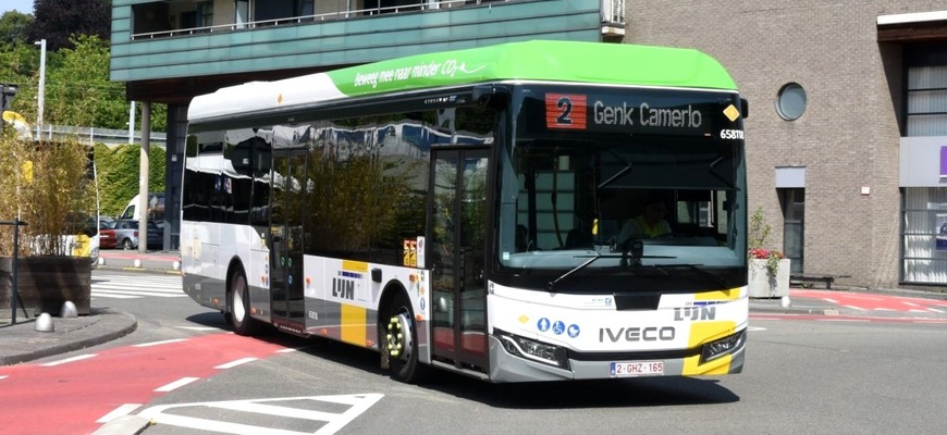 Elektrické Iveco Crossway Low Entry ELEC odvezie 115 cestujúcich. Belgičania prikúpili 110 kusov