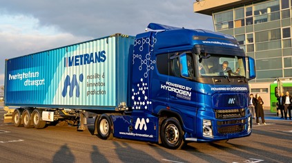 SLOVENSKÁ FIRMA VYVINULA PRVÝ VODÍKOVÝ ŤAHAČ. PREŠIEL HOMOLOGIZAČNÝMI SKÚŠKAMI EÚ
