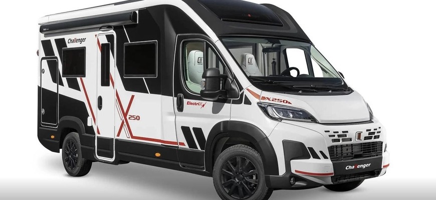 Nový plug-in hybridný karavan zvládne 100 km na elektriku. Challenger X prekvapuje aj trakciou
