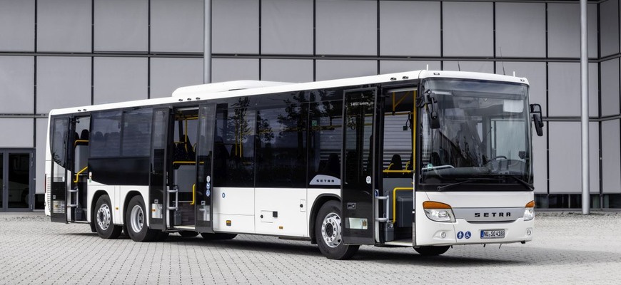 Setra S 418 LE Business: medzimestský autobus s nízkou podlahou môže mať skoro 400 koní