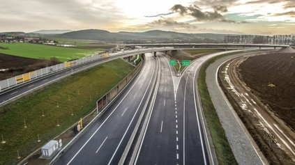 VODIČI POZOR! NA RÝCHLOSTNEJ CESTE R7 POTREBUJETE DIAĽNIČNÚ ZNÁMKU