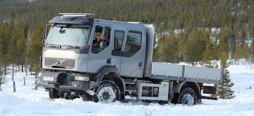 Prichádza nové Volvo FL 4x4. Auto pre odľahlé oblasti a náročné podmienky