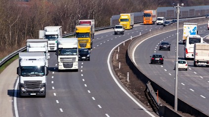 Zníženie emisií z nákladnej dopravy závisí od lepšej logistiky. EÚ v nej má obrovské rezervy