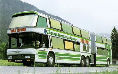 Neoplan Jumbocruiser sa dostal až do Guinnessovej knihy rekordov. Zákazníci sa ho však báli