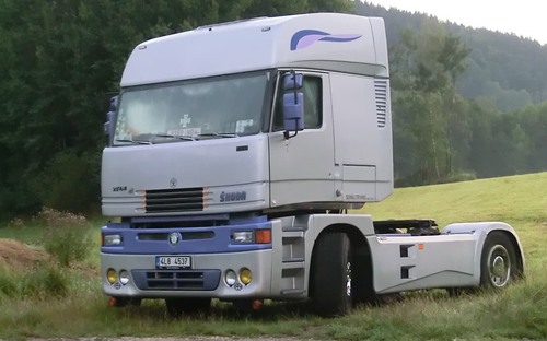 Liaz Xena oslavuje 30 rokov. Labutia pieseň fabriky, ktorá nemala ani na výplaty
